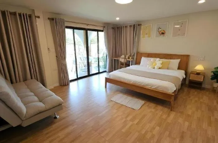 Charming Resort Suan Phueng
